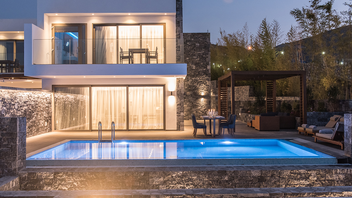 Grand Royal 3 Bedroom Villa - two floors -Sea View with private heated pool SweetSpa and gym